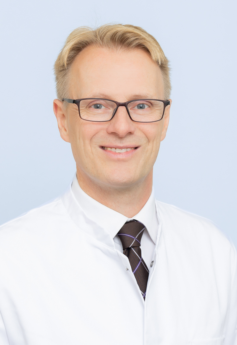 Dr. med. András Szentkuti